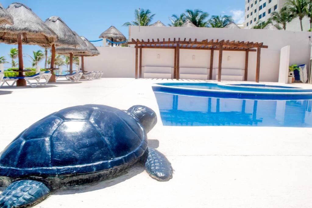 Ocean Front Villa Marlin, Best Location In Hotel Zone #109 Cancun Exterior photo