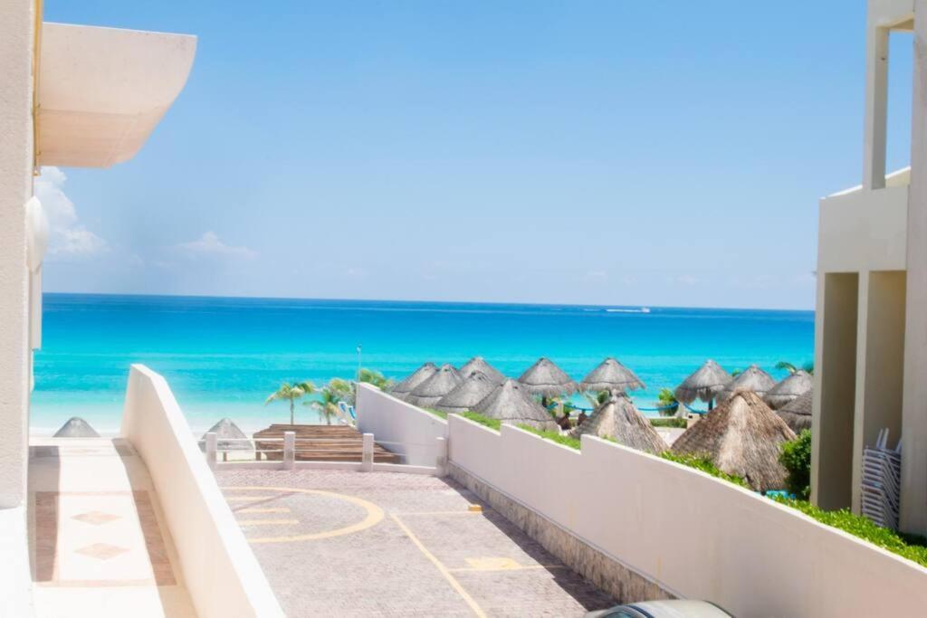 Ocean Front Villa Marlin, Best Location In Hotel Zone #109 Cancun Exterior photo